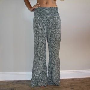 😋SOLD😋 Show Me Your Mumu Floral Soft Pant